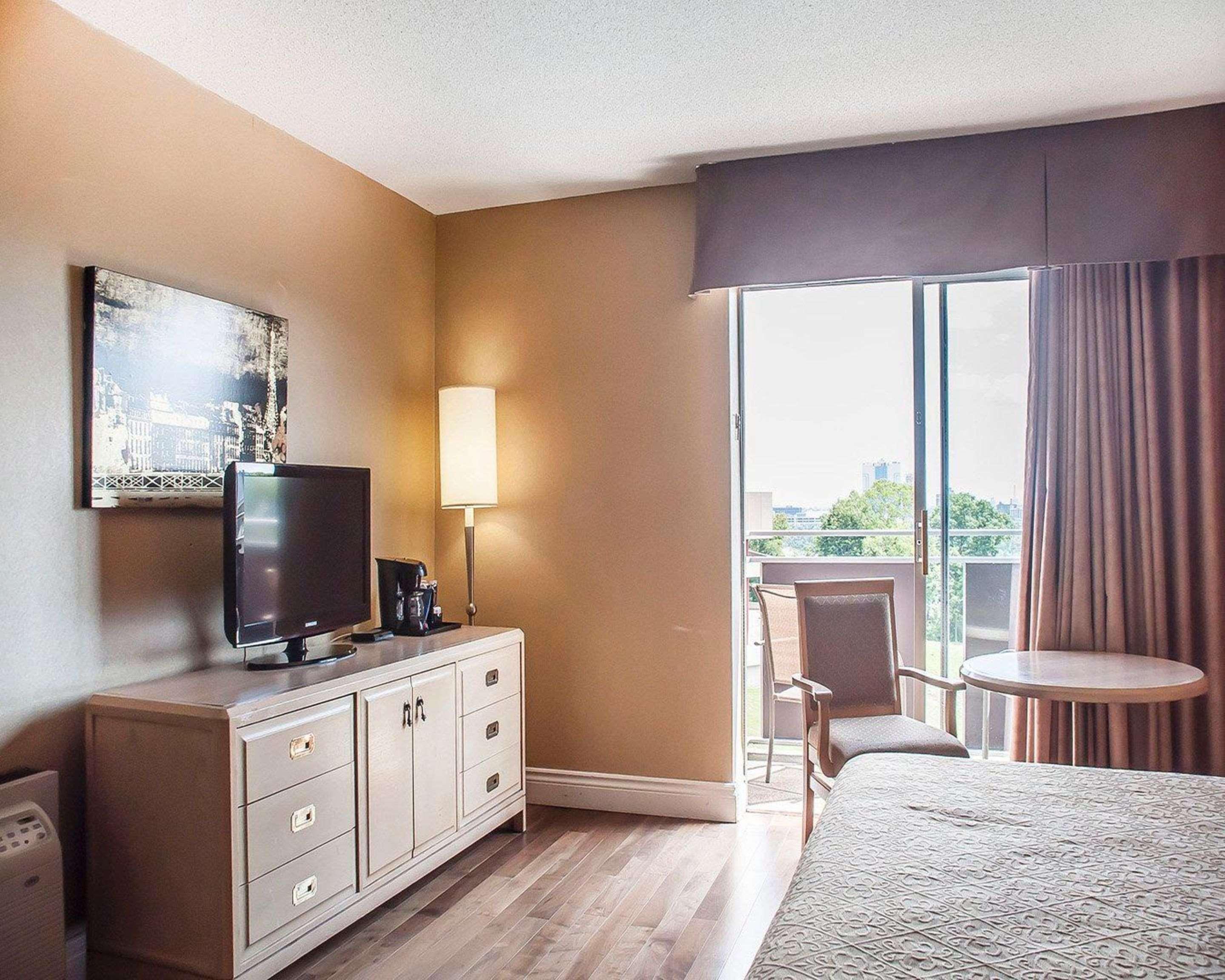 Quality Fallsview Cascade 3* Niagara Falls